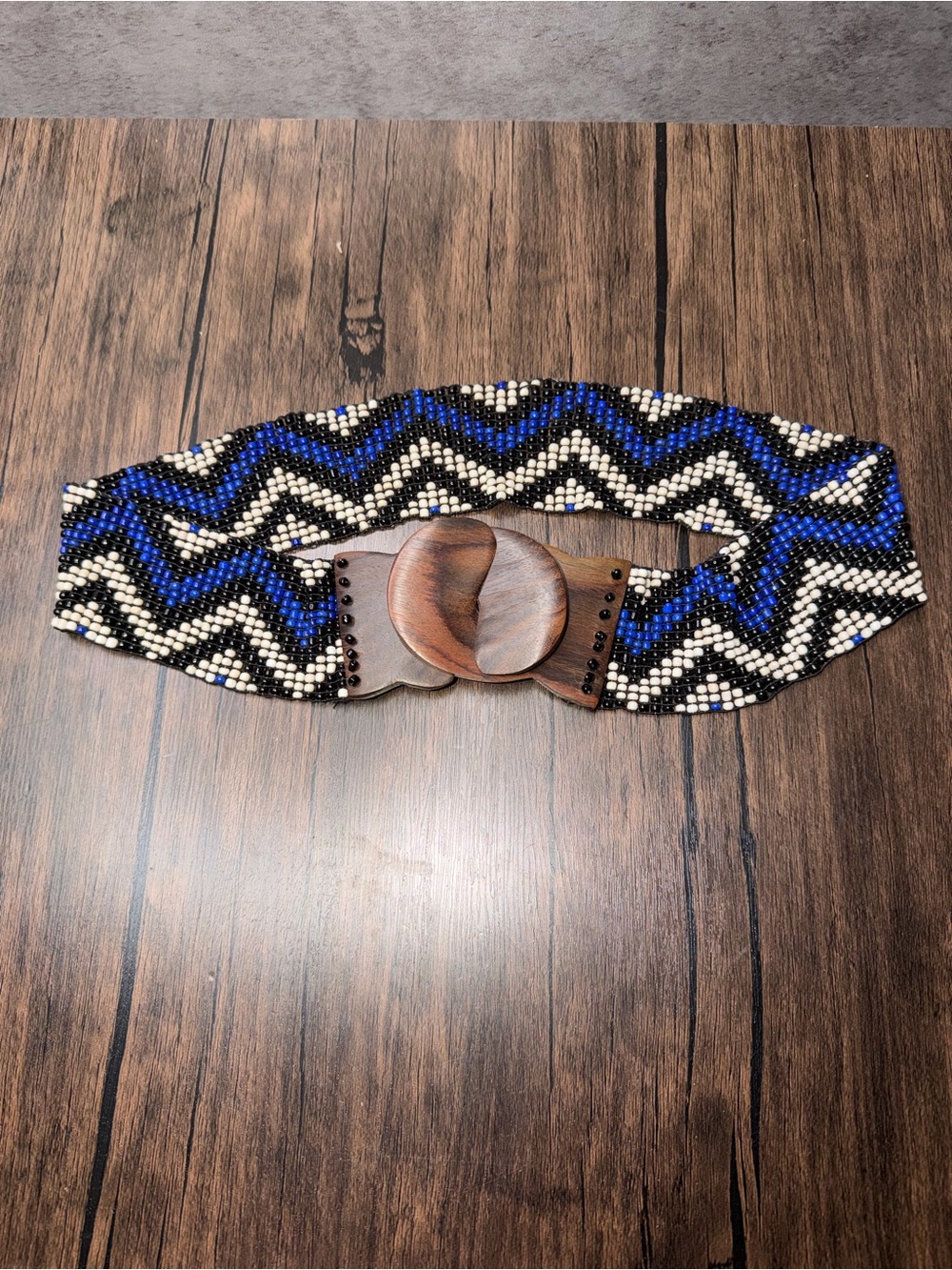 Vintage Boho Beaded Wide Stretch Belt – Blue & White Chevron Pattern wood clasp